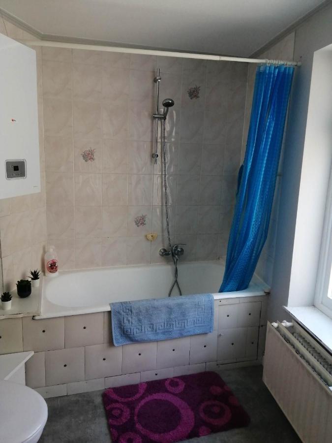 Simpele Slaapkamer Geraardsbergen Esterno foto