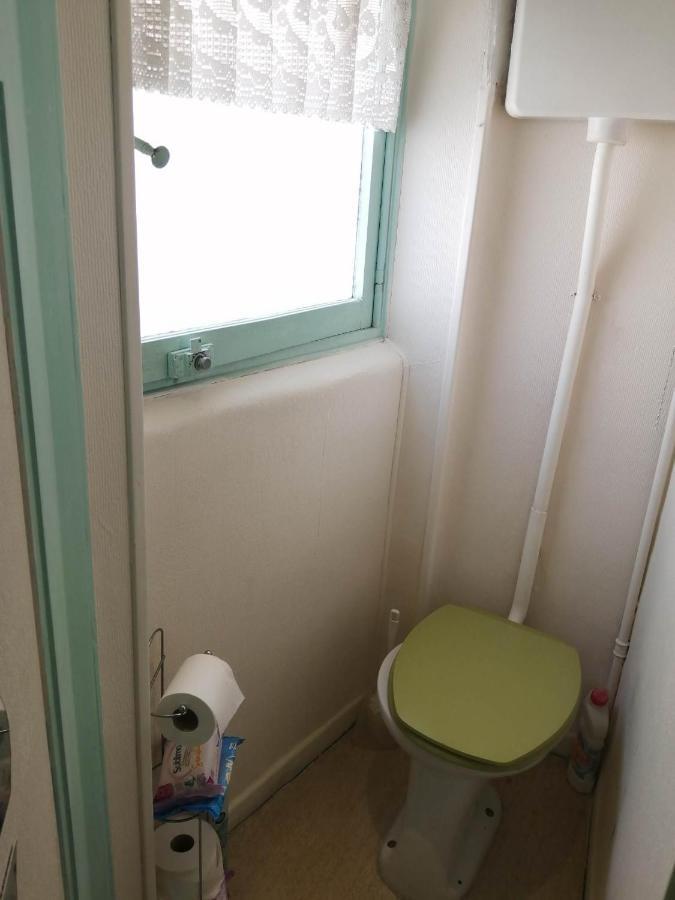Simpele Slaapkamer Geraardsbergen Esterno foto