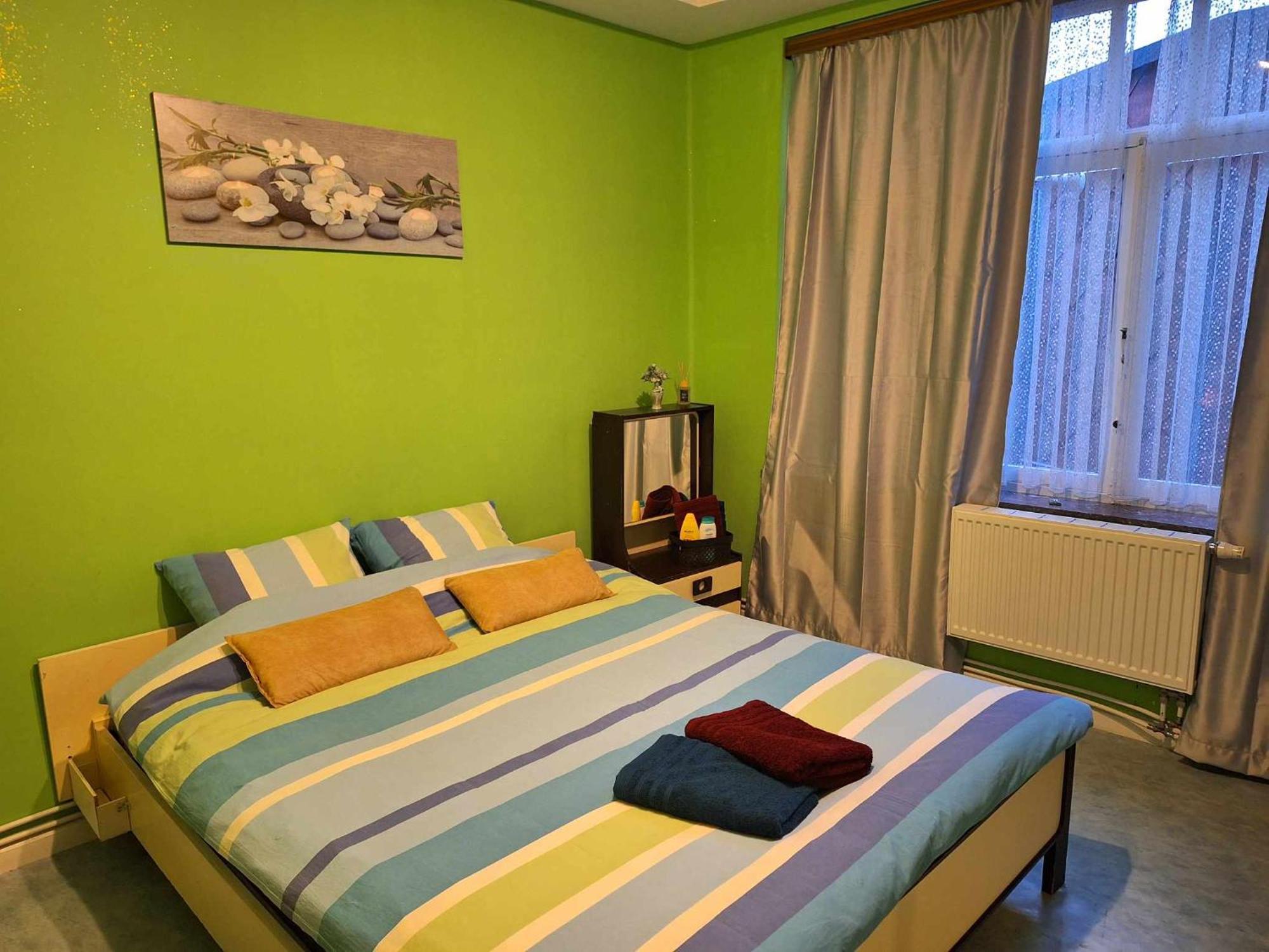 Simpele Slaapkamer Geraardsbergen Esterno foto